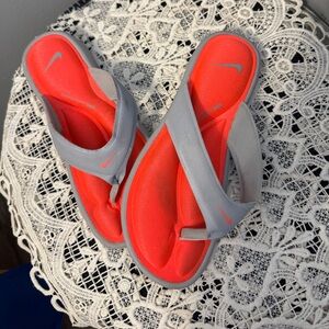 Nike Women's Vibrant Orange and Gray Sandals